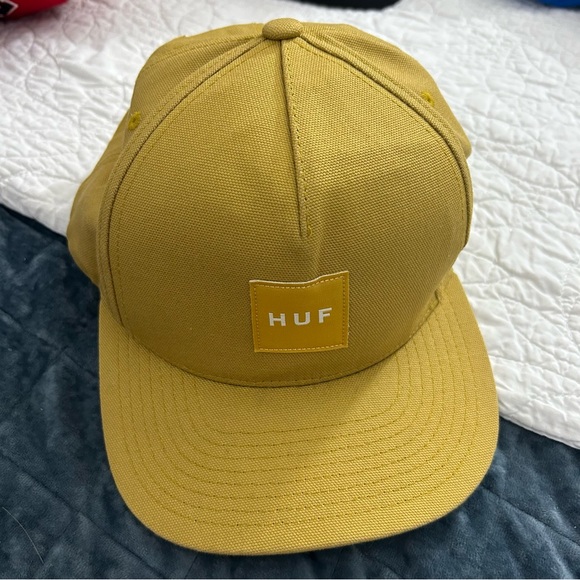 HUF Other - HUF Yellow Box Logo Canvas Snapback Cap
